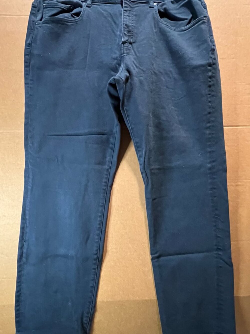 WARP+WEFT Men's Denim Jeans Straight Fit Size 38x32 New